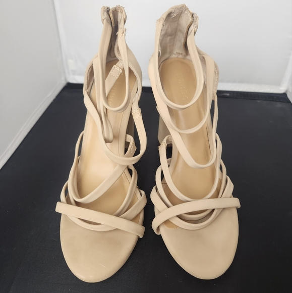 Bamboo Suede Zip Back Women's Size 6 Strapped Design Modern Style - Picture 4 of 12